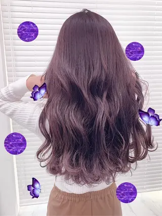 ロング 透明感♡グレージュ ♡ミルクティー♡のヘアスタイル