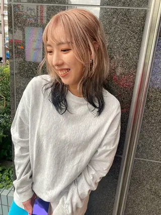 ミディアム sea's所属・ヒラカホ/矢場町/ ブリーチ/似合わせのヘアスタイル