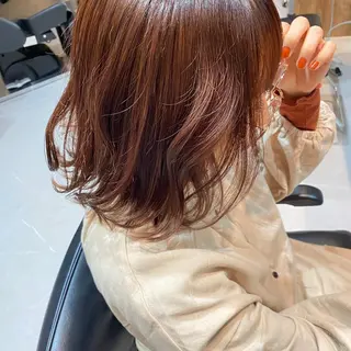 ミディアム カラー ヘアアレンジ pu+on. nailworks所属・fuyumi / ニュアンスネイルのネイルデザイン
