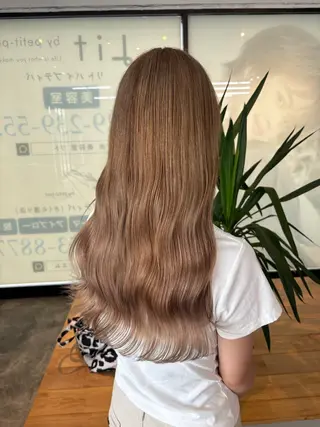 ロング 🧋ミルクティーカラ ー🧋特化小林拓登のヘアスタイル