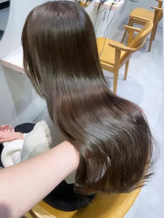 ロング カラー 若月 あやかのヘアスタイル