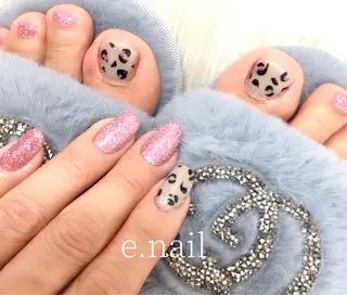 ネイル e.nail所属・和賀井 恵理のネイルデザイン