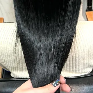 ロング カラー イシイ ハルナ 🤍のヘアスタイル