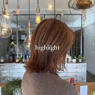 ミディアム カラー ヘアアレンジ 飯島 美海のヘアスタイル