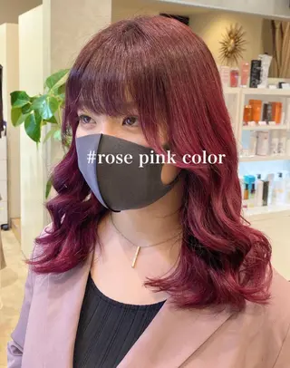 セミロング 淺谷 美紀のヘアスタイル