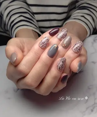 ネイル ラヴィアン ローズのネイルデザイン