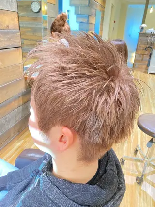 ショート カラー メンズ 三戸 修平のヘアスタイル