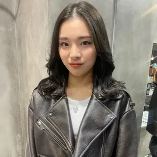 ミディアム カラー レイヤー/ 透明感カラー/マドカのヘアスタイル