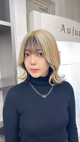 ショート カラー ザクザクレイヤー 🍀/ブリーチ/小田のヘアスタイル