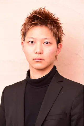 ショート カラー パーマ men's barber B.ond所属・井上 雅丈のヘアスタイル