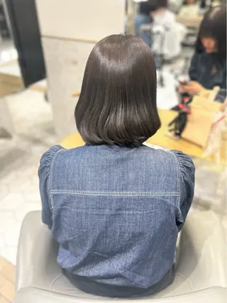 ショート カラー costes 今井芽依のヘアスタイル