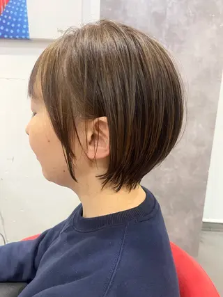 ショート カラー 駅チカ【ali'i】 アリイ花崎友美☘のヘアスタイル