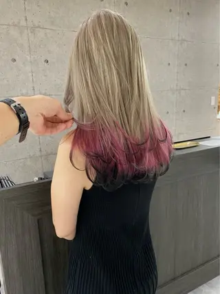 ロング カラー ULu. Manamiのヘアスタイル