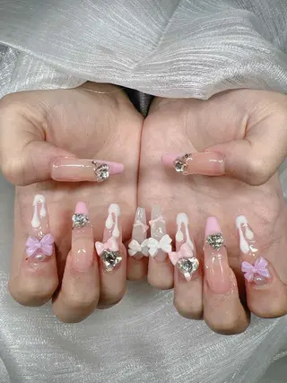 ネイル Lee Nailsのネイルデザイン