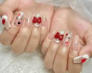 ネイル 🦋 Queenieのネイルデザイン