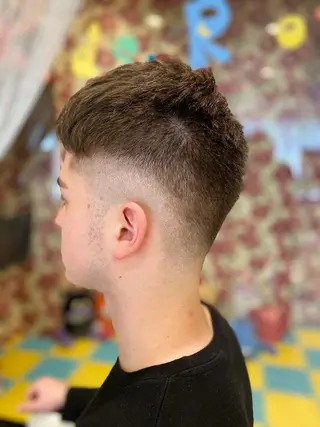 メンズ アース鈴鹿所属・星野 聖也のヘアスタイル