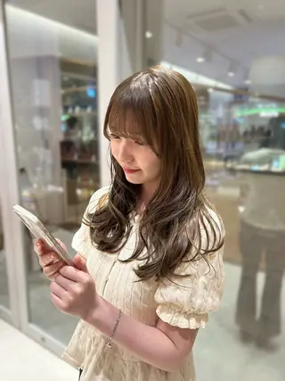 カラー レイヤーカット🌙 堀江里菜のヘアスタイル
