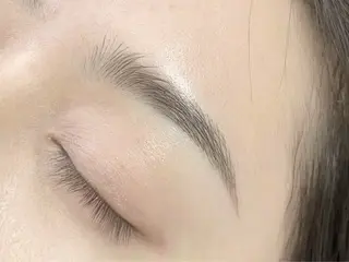 アイブロウ 眉毛•まつげサロン　MoveOn   府中所属・MoveOn salonのマツエク・マツパデザイン