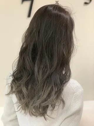 ロング カラー 松吉 純平のヘアスタイル