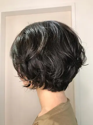 ショート カラー パーマ 寺山 佳貴のヘアスタイル