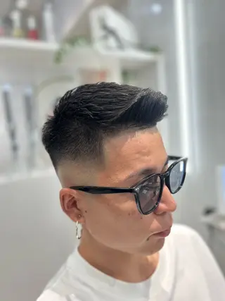 メンズ onyx所属・表参道/フェード・ メッシュ・ハイトーンのヘアスタイル