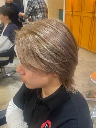 ミディアム カラー メンズ RIN／韓国ヘア レイヤーカットのヘアスタイル