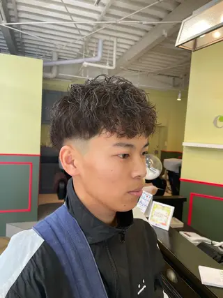 パーマ メンズ 田中 魁人のヘアスタイル