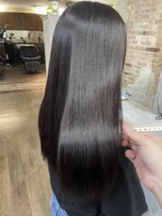 ロング ダブルカラー/sh unのヘアスタイル