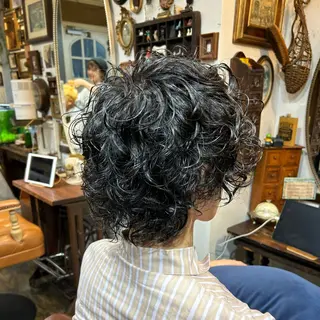 ミディアム パーマ メンズ BRITS 渡辺 菜々子のヘアスタイル