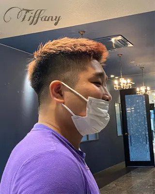 ショート メンズ 海外カラー白髪ぼかし ティファニーサユリのヘアスタイル