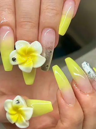 ネイル REBEST Tommyのネイルデザイン