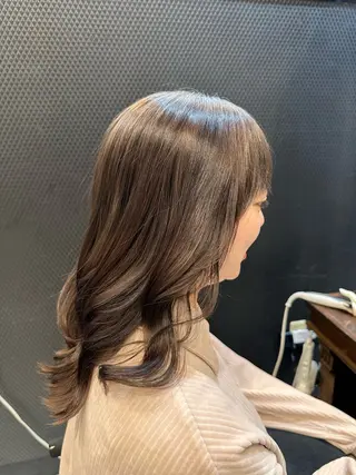 ロング 中村 裕希のヘアスタイル