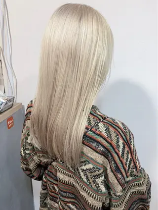 ミディアム カラー ブリーチカラーNo. 1🌈 RYOGAのヘアスタイル
