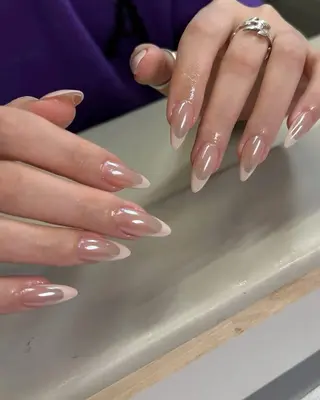 ネイル T. Leeのネイルデザイン