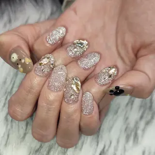 ネイル RUNWAY 　　の眉毛・アイブロウイメージ