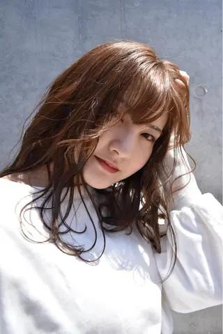 ミディアム カラー パーマ ヘアアレンジ メンズ キッズ ネイル マツエク・マツパ アイブロウ 高山🐬髪質改善 池袋で縮毛矯正のヘアスタイル