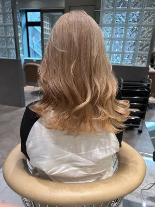 セミロング Lond  bla-ma所属・ブリーチなしカラー／ 今井春汰のヘアスタイル
