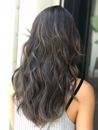 カラー あらい なつみのヘアスタイル