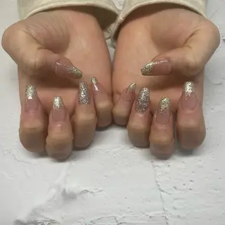 ネイル Ada立川店🫧宮田 美桜のネイルデザイン