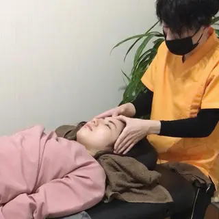 顔の歪み矯正専門 宮内翔のエステ・リラクイメージ