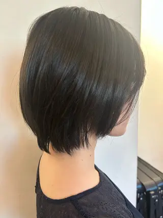 ショート カラー IT by ALBUMあいりのヘアスタイル