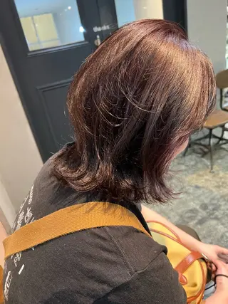 セミロング カラー ツキノキ ミナのヘアスタイル