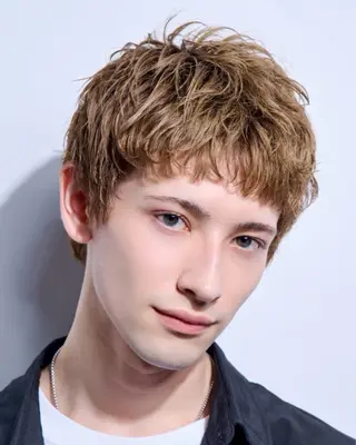 ショート カラー パーマ メンズ スパイキーショート メンズ特化/鈴木美璃のヘアスタイル