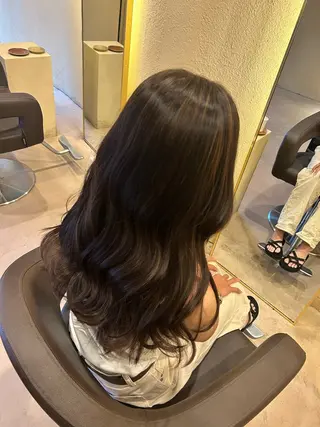 カラー Eliss 堀江所属・山田 芹菜のヘアスタイル