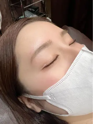 アイブロウ B's緑店 eyelist川上のエステ・リラクイメージ