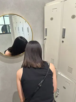 ミディアム regalo 森重ユウのヘアスタイル