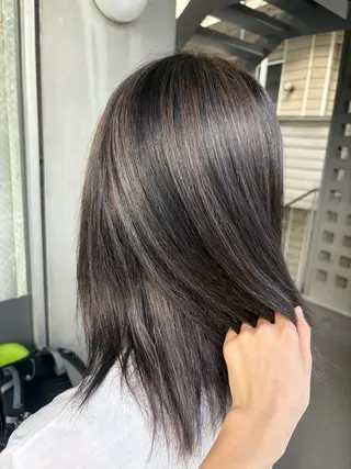カラー 斉木 彩のヘアスタイル
