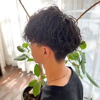 ショート メンズ デザインカット 加藤園のヘアスタイル