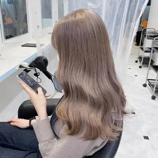 ロング カラー 🪄池袋ハイトーン 🪄ブリーチカラーのヘアスタイル