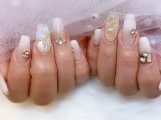 ネイル Rグループ felizのネイルデザイン